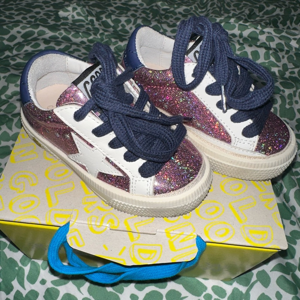 Toddler sneakers - Picture 3 of 5